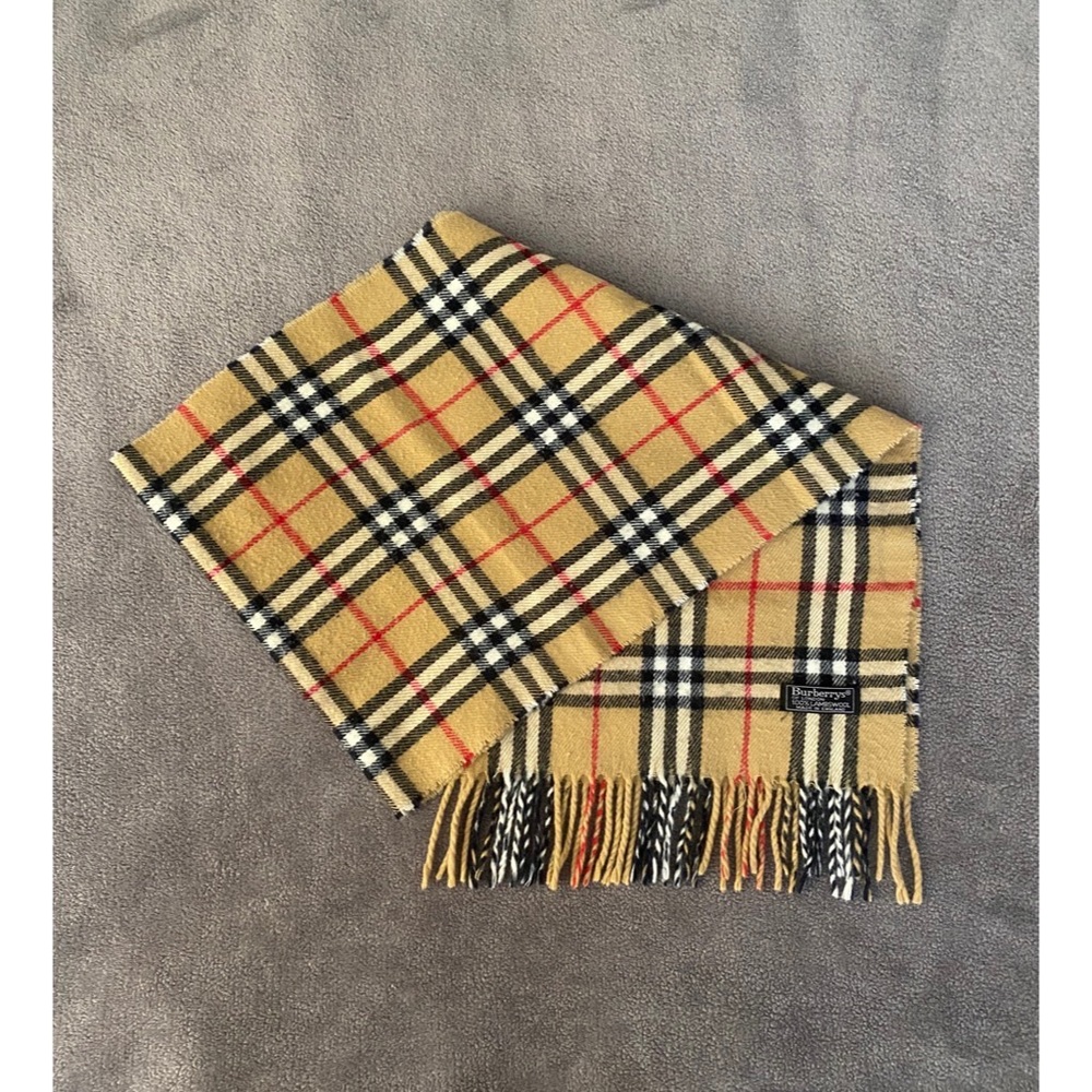 Burberry 100% Lambwool Nova Check Scarf